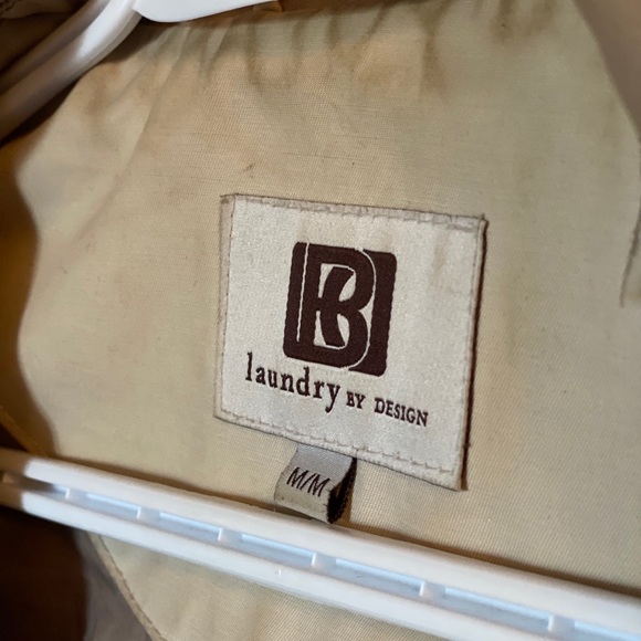 Champagne Mini-Trench - Picture 2 of 3